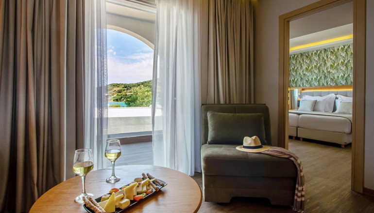 5* Dolce by Wyndham Athens Attica Riviera