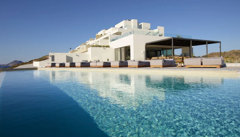 5* Domes White Coast