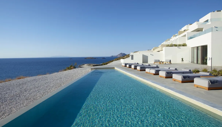 5* Domes White Coast