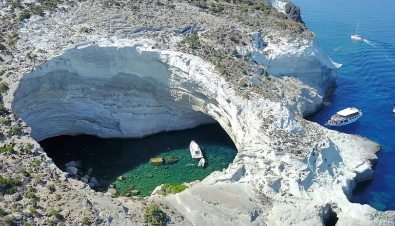 5* Domes White Coast