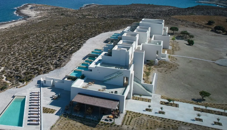 5* Domes White Coast