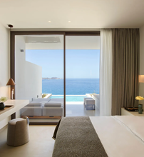 5* Domes White Coast