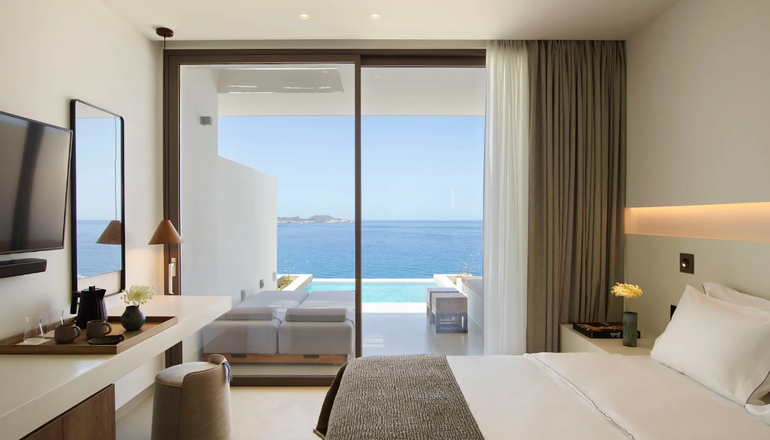 5* Domes White Coast