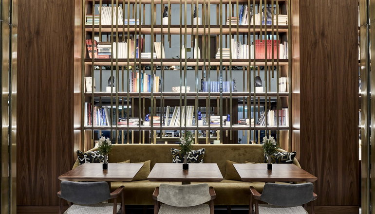 5* Electra Metropolis Hotel