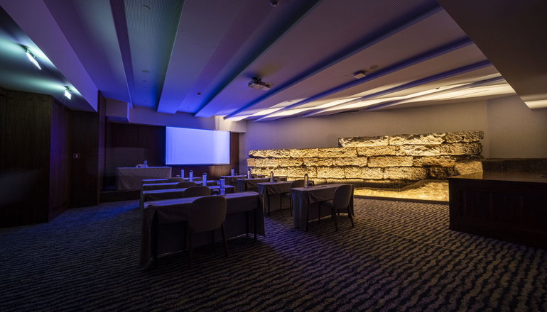 5* Electra Metropolis Hotel