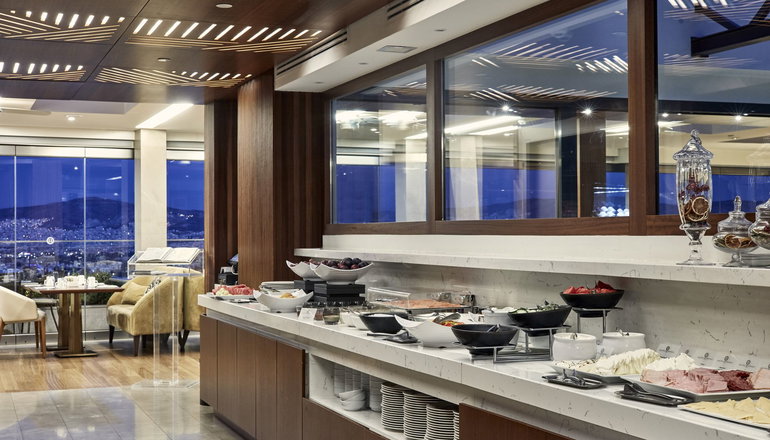 5* Electra Metropolis Hotel