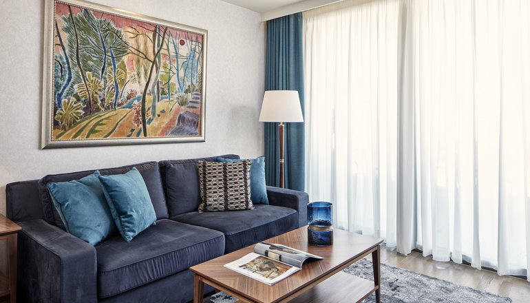 5* Electra Metropolis Hotel