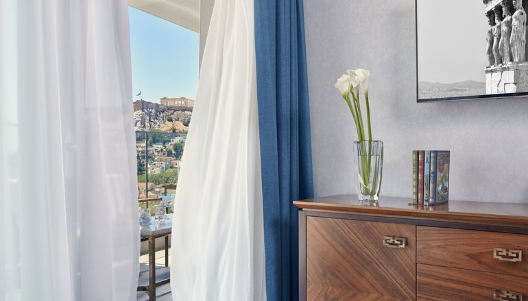 5* Electra Metropolis Hotel