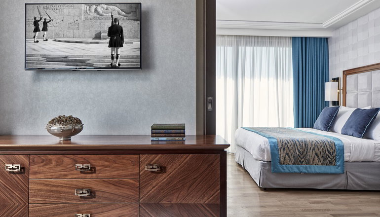 5* Electra Metropolis Hotel