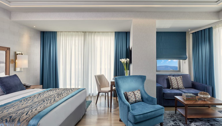 5* Electra Metropolis Hotel