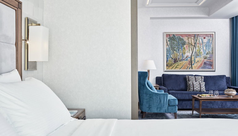 5* Electra Metropolis Hotel