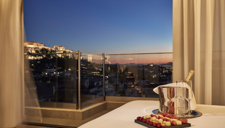 5* Electra Metropolis Hotel