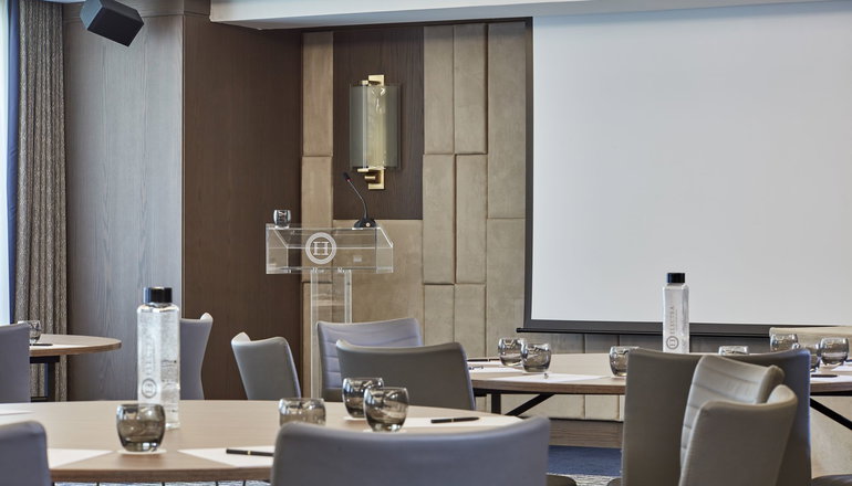 5* Electra Metropolis Hotel