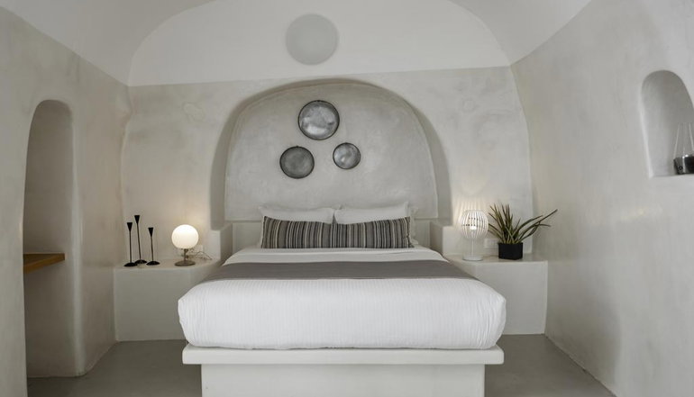 5* Filotera Suites Santorini