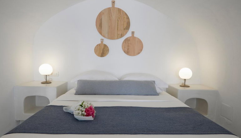 5* Filotera Suites Santorini