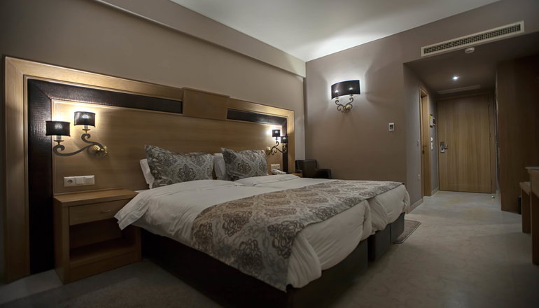 5* Grand Meteora Hotel