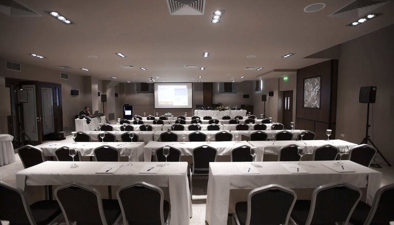 5* Grand Meteora Hotel