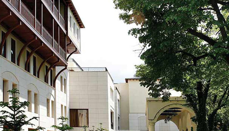 5* Grand Serai Hotel