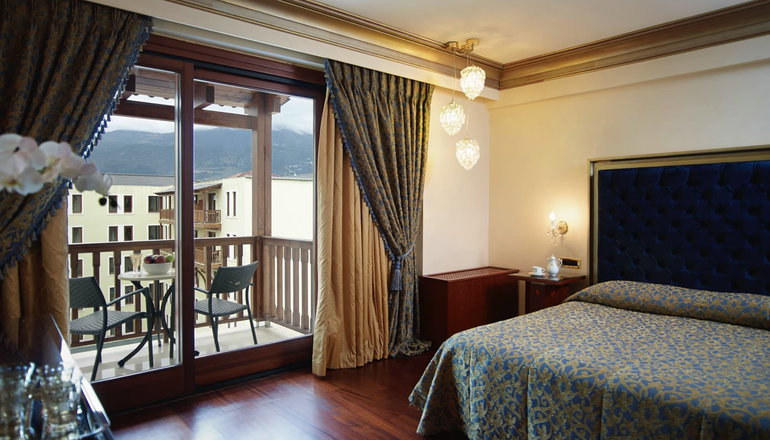 5* Grand Serai Hotel