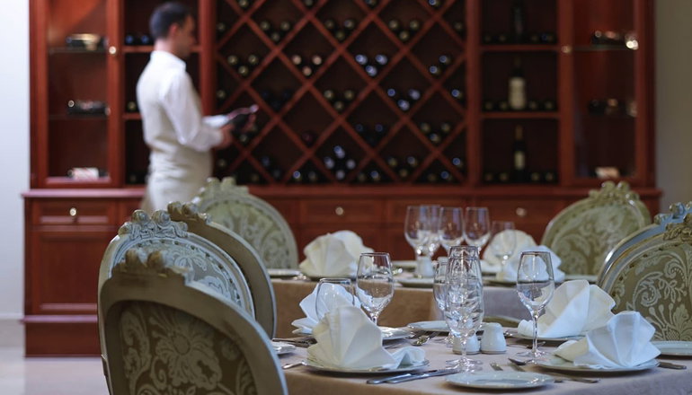 5* Grand Serai Hotel