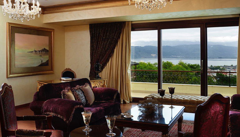 5* Grand Serai Hotel