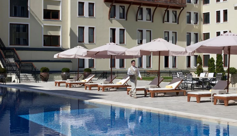 5* Grand Serai Hotel