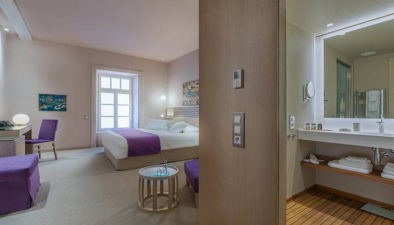 5* HYDRAMA GRAND HOTEL