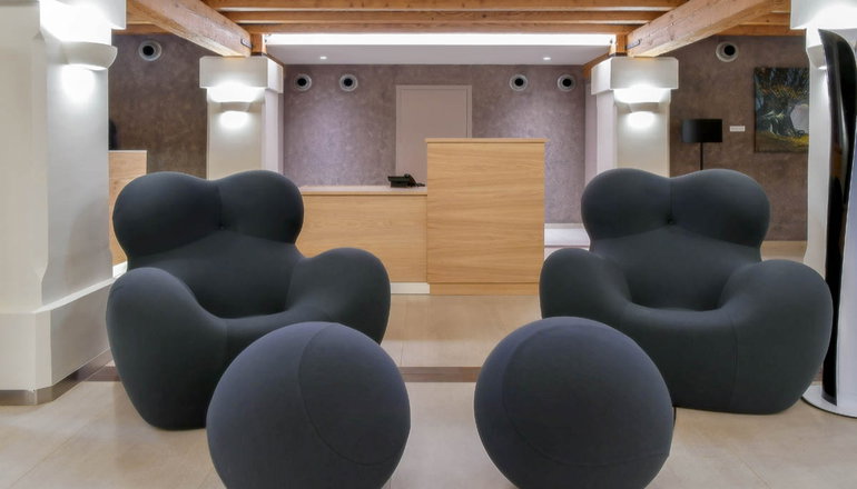 5* HYDRAMA GRAND HOTEL