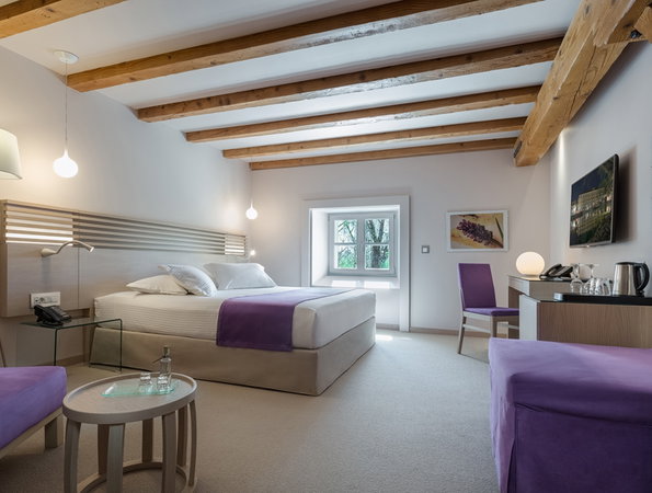 5* HYDRAMA GRAND HOTEL