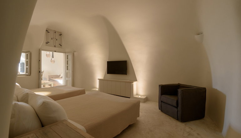 5* Kapari Natural Resort Santorini