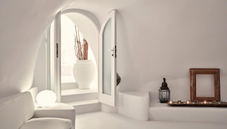 5* Katikies Chromata Santorini / The Leading Hotels of the World - Ημεροβίγλι, Σαντορίνη