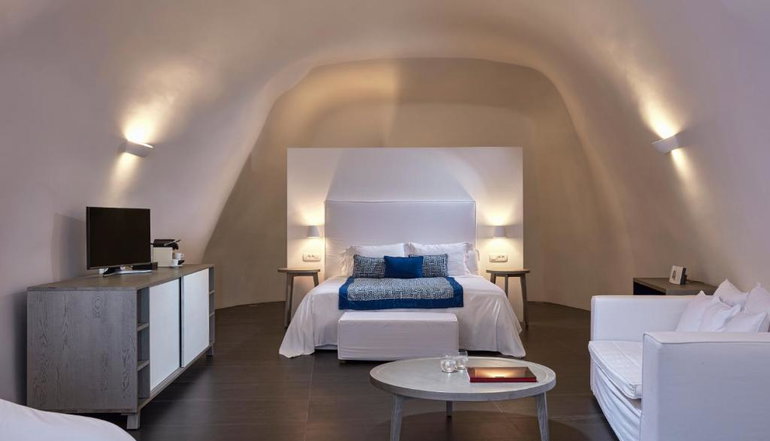 5* Katikies Chromata Santorini / The Leading Hotels of the World - Ημεροβίγλι, Σαντορίνη