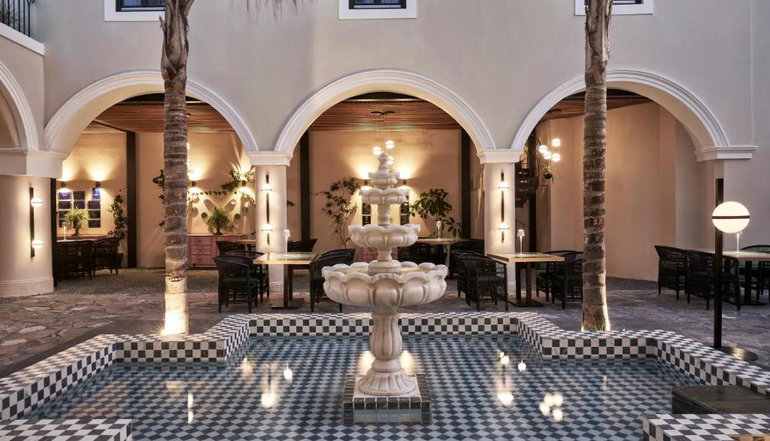 5* Katikies Garden Santorini - The Leading Hotels Of The World