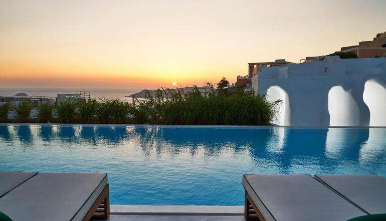 5* Katikies Garden Santorini - The Leading Hotels Of The World
