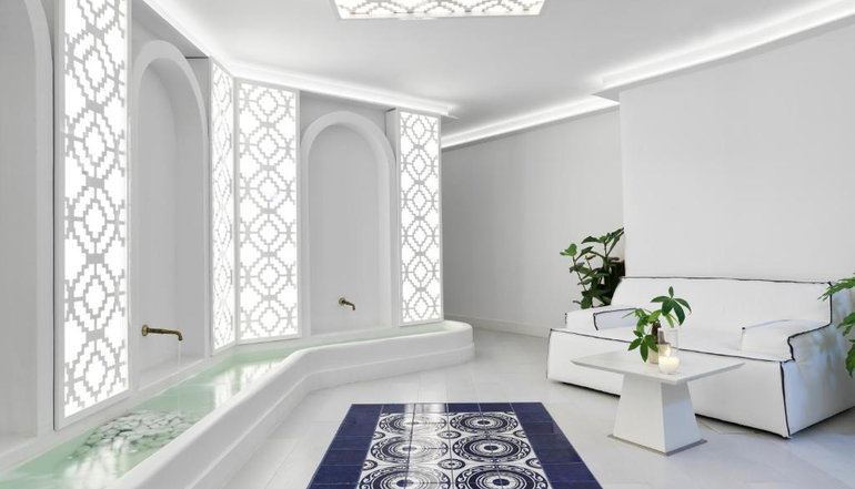 5* Katikies Mykonos, The Leading Hotels of the World