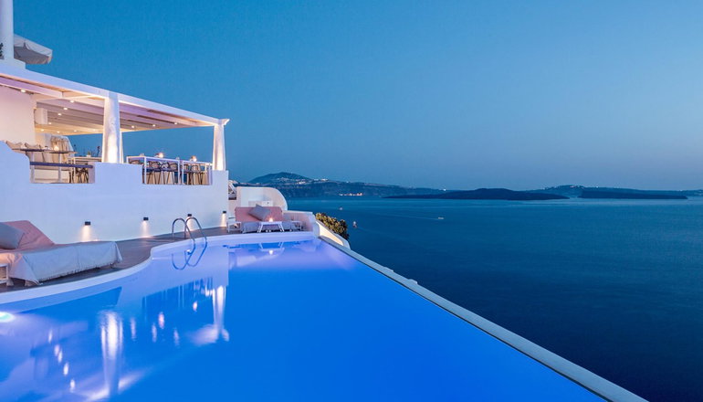 5* Katikies Santorini - The Leading Hotels of the World