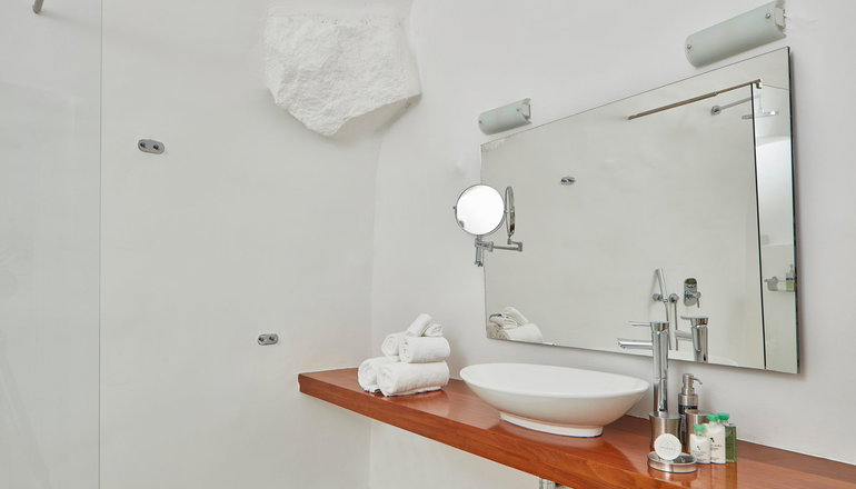 Katikies Villa Santorini - The Leading Hotels Of The World