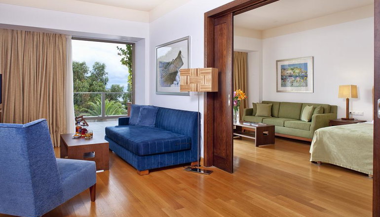 5* Kontokali Bay Resort & Spa