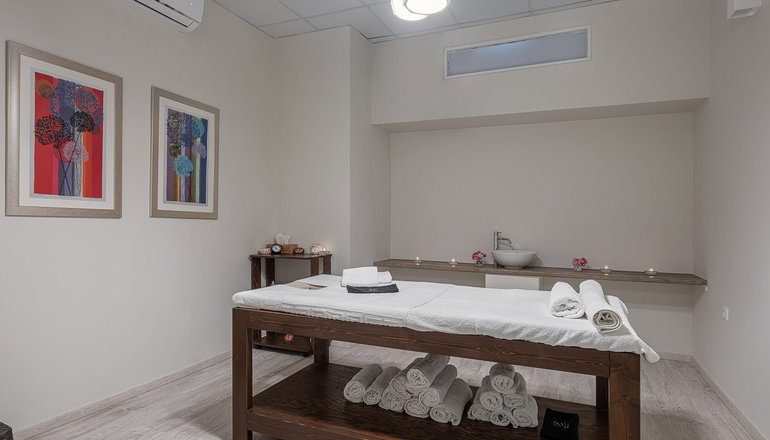 5* Leptos Panorama Hotel