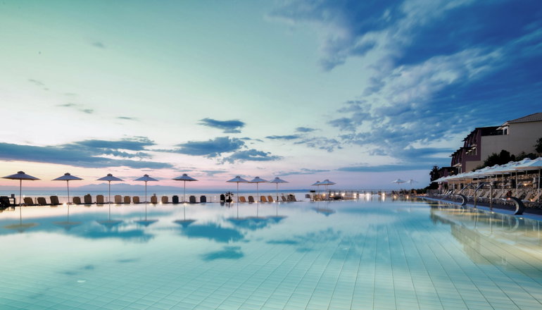 5* Louis Apostolata Island Resort