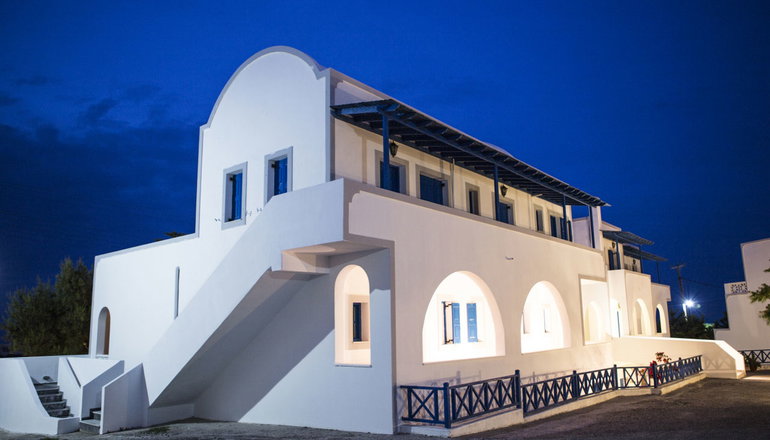 5* Maistros Village Hotel - Καρτεράδος, Σαντορίνη