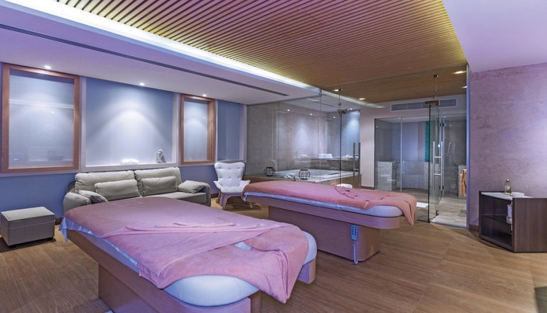 5* Miraggio Thermal Spa Resort