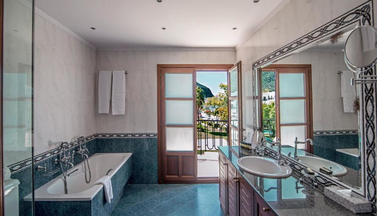 5* Mitsis Galini Wellness Spa & Resort - Καμένα Βούρλα