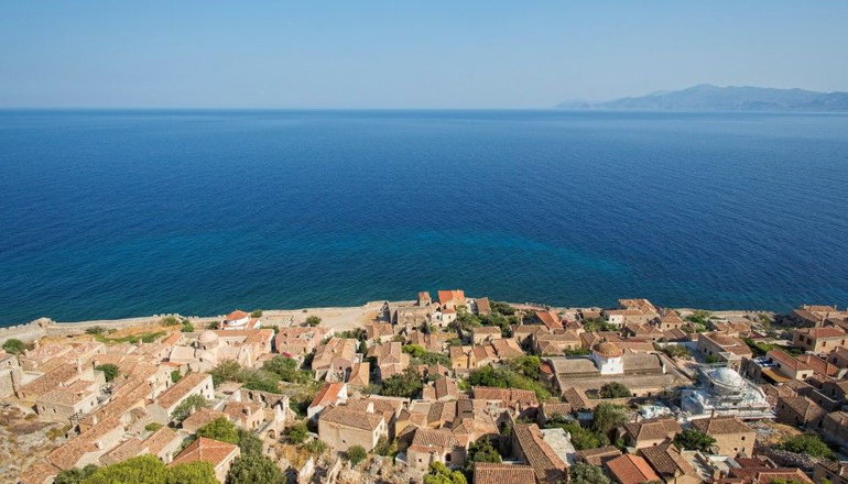 5* Moni Emvasis Luxury Suites