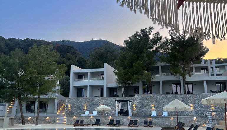 5* Mythical Coast Wellness Retreat