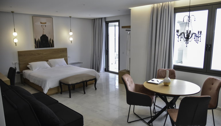 5* Mythical Coast Wellness Retreat