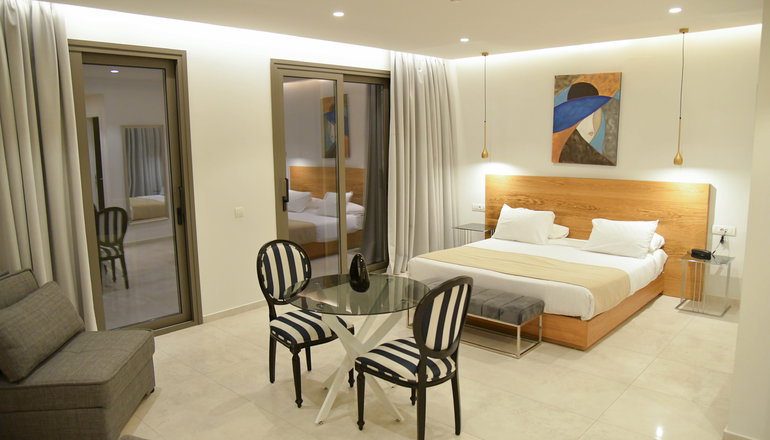 5* Mythical Coast Wellness Retreat