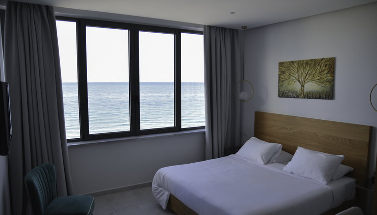 5* Mythical Coast Wellness Retreat