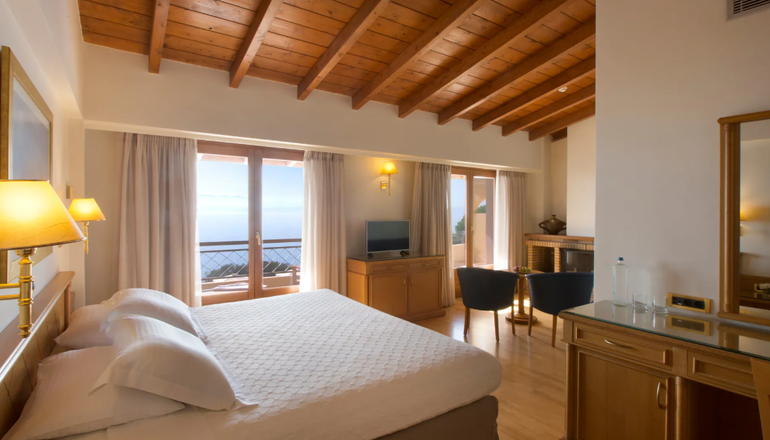 5* Negroponte Resort