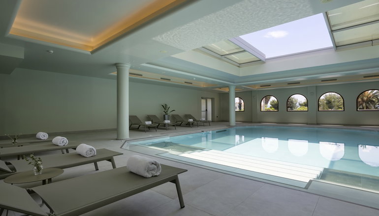 5* Negroponte Resort